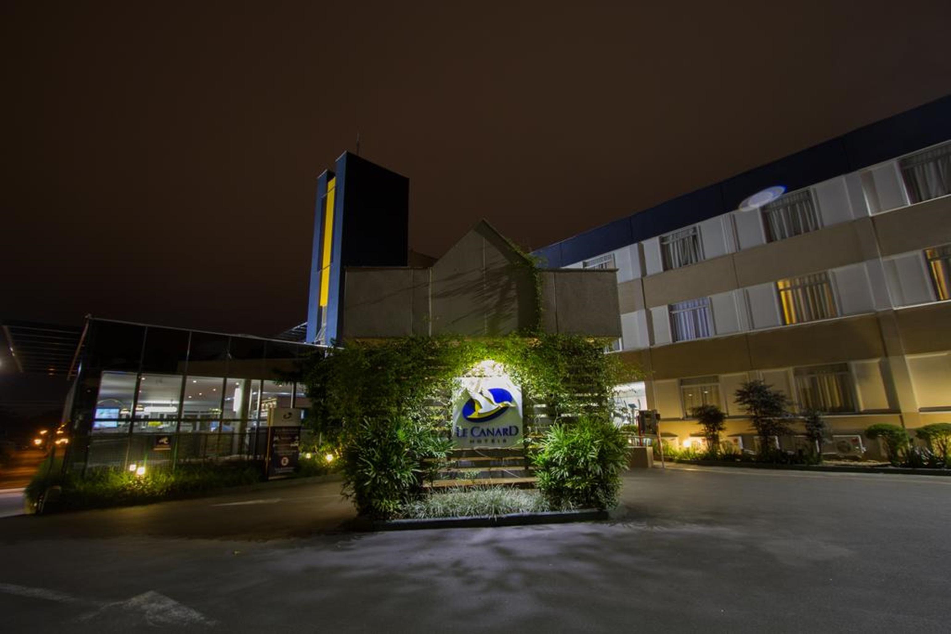 Le Canard Joinville Esterno foto