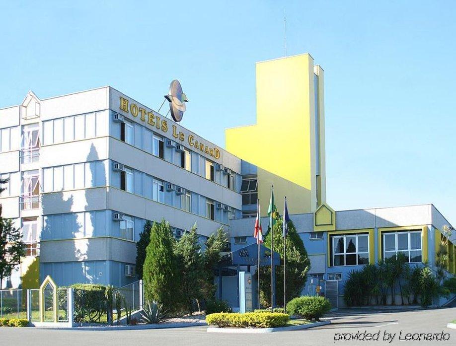 Le Canard Joinville Esterno foto